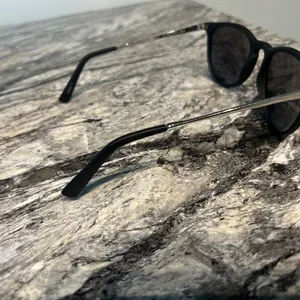 Stylish Black Sunglasses thumbnail 7