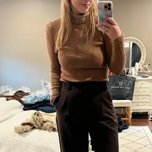 Tanya Taylor Camel Turtleneck Sweater XS Fitted Soft Merino Wool Designer $400 thumbnail 4