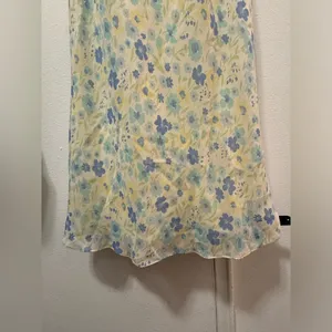 2000s Y2K Express 100% silk floral fairy dress size 6 butter yellow rare! thumbnail 6