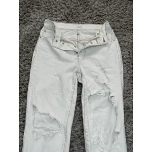 PacSun Women’s Dad Jean Size 23 Distressed Ripped Light Cream Denim High Rise thumbnail 3