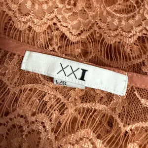 XXI Lace Top Large Orange Sheer Floral Scalloped Eyelash Trim Short Sleeve Y2K thumbnail 6