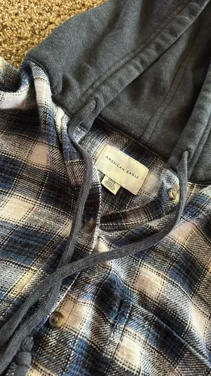 American Eagle Outfitters Flannel thumbnail 2