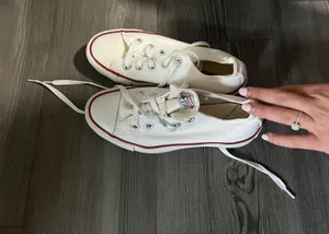 Converse thumbnail 1