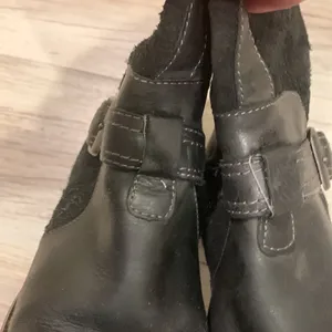 Ariat black leather/suede riding boots size 7 thumbnail 10