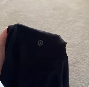 Black Lululemon Short Sleeve Swiftly Tech thumbnail 3