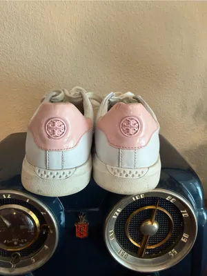 Tory Burch Howell Court Sneaker White Leather w/ Pink lace up Shoes Size 7 thumbnail 11