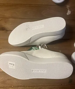 NWT Skechers White and Navy women's shoes size 8 thumbnail 8
