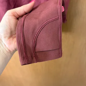 Lululemon Lulu Run Cropped log sleeve. 16 inches pit to pit. thumbnail 5
