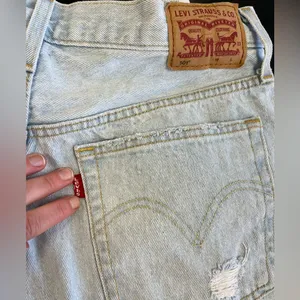 Levi’s 501 Button Fly High Rise Distressed Jean Shorts Sz 30 thumbnail 7