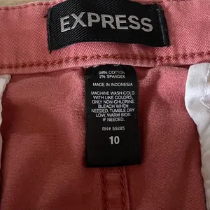 Y2K Express pink denim shorts thumbnail 2