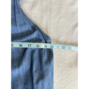 Old Navy Denim Ruffle Button Up Sleeveless Shirt Size Large Cotton Summer thumbnail 5