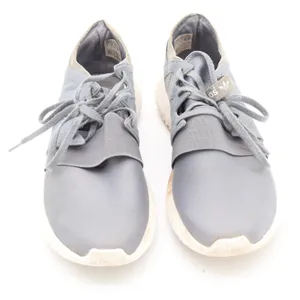 Adidas Tubular Viral Grey White Womens Sneakers Size 9 Low Top Shoes thumbnail 3