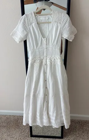 ASTR The Label Dress Lace Midi thumbnail 1