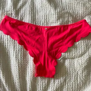 PINK swim thumbnail 2