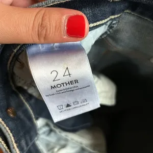 Mother The Hustler Ankle Fray High Waisted Jeans in Bake Sale Brawl thumbnail 3