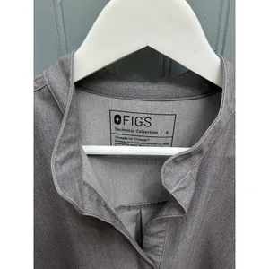 FIGS Technical Collection Mandarin Collar Scrub Top Grey WXXSW1003 Womens Small thumbnail 2