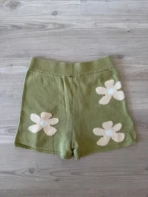 Blue Blush Knit Olive Green Flower Shorts thumbnail 4