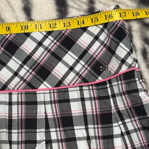 DKNY Y2K Black, White, Pink Plaid Pleated Mini Skater Skirt thumbnail 5