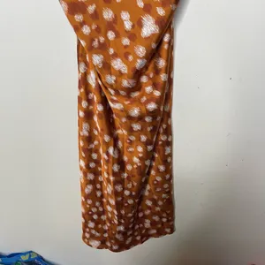 Bardot Printed Slip Dress Sketch Spot Copper Gold Womens 8 thumbnail 5