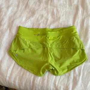 Lululemon Speed Up Short 2.5” thumbnail 2