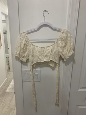 Cropped Lace Top thumbnail 4