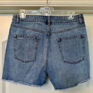 Wild Fable - High Rise Distressed Denim Shorts - perfect condition 💙 thumbnail 2
