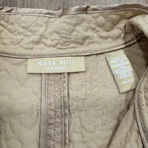 🌟Kate Hill🌟 Quilted Satin Snap Front Blazer Jacket Gold Camel Sz L thumbnail 3