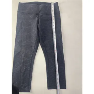 Lululemon‎ gray and black textured athletic capri leggings Size 8 thumbnail 3