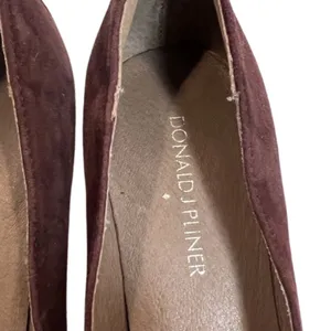 Donald J. Pliner Burgundy Red Suede Kitten Heel Flower Toe Pumps sz 7 NEW No Box thumbnail 4