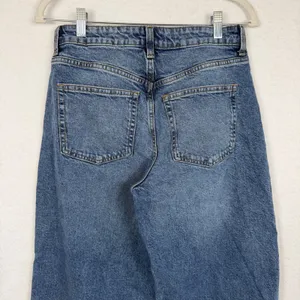 H&M Womens High Waist Wide Leg Cropped Jeans Medium Wash Blue‎ Petite Friendly 6 thumbnail 6