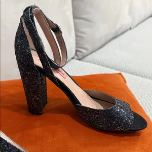Betsey Johnson Sparkling Black Heels thumbnail 5