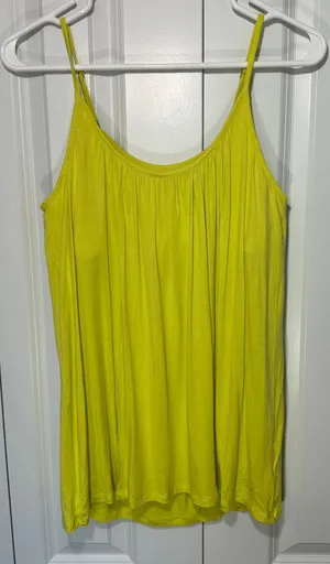 Victoria's Secret Fashions Best Kept Secret Bra Top M Chartreuse Shelf Bra Cami thumbnail 1