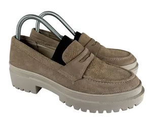 Patina Zoe Loafer Womens 9 Taupe Beige Chunky Suede Lug Sole Platform Penny thumbnail 1