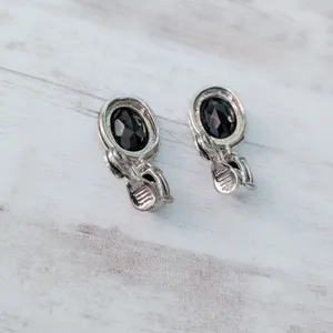 Vintage Monet Clip On Earrings Stunning Silver Tone, Black & Clear Gems thumbnail 5