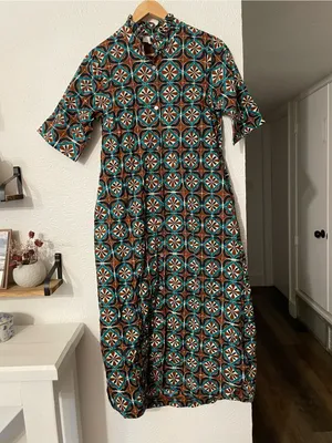 NWOT Entro Geo Melody Tile-Print V-Neck Maxi Dress Small thumbnail 2