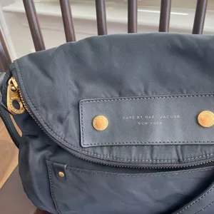 Marc Jacobs Preppy Nylon Messenger Bag Black Gold $200 thumbnail 3
