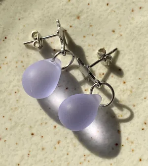 Handmade teardrop Czech glass simple star earrings💫💜 thumbnail 2
