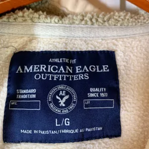 American Eagle Y2K Cream Sherpa Lined Zip Hoodie Athletic Fit‎ Large Eagle Logo thumbnail 6