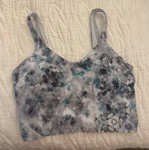 lululemon alin tank top  thumbnail 1