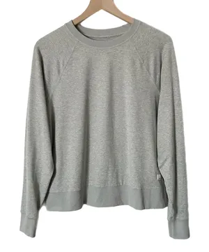 Vuori Woman's Halo DreamKnit Pullover Crewneck Sweatshirt Heather Grey Medium thumbnail 1