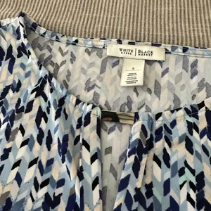 White House Black Market Blue Size S Geometric Tank Top Sleeveless Shirt WHBM thumbnail 2