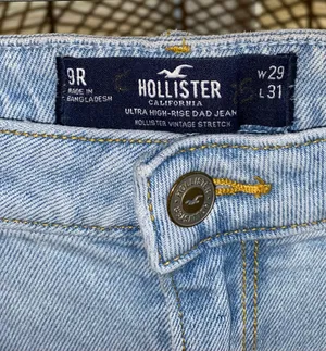 Hollister Light Wash Ultra High Rise Cuffed Dad Jeans Size 9R W29 thumbnail 5