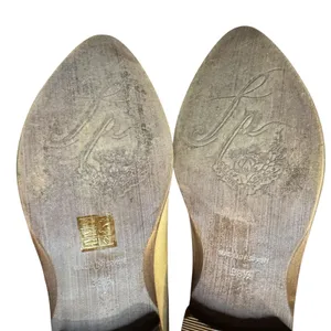 Free People Shoes Womens Size 8‎ Beige Leather Pointed Toe Flats Made In Spain thumbnail 10
