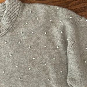 H&M Beige Faux Pearl Embellished Crewneck Sweater Size Medium Poly/Wool Blend thumbnail 4