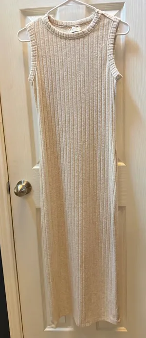 Universal Threads Sleeveless Ribbed Maxi Dress in Cream in XS thumbnail 1