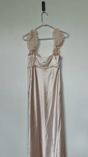 Champagne Boutique Maxi Dress thumbnail 6