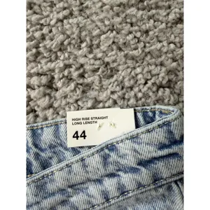 NWT Zara High Rise Straight Long Length Jeans Light Wash Acid Denim Size 12 EUR thumbnail 7