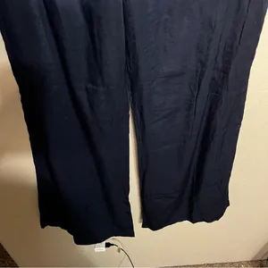 Petal & Pup NWT‎ Joyce Satin Navy Blue Wide-Leg Pleated Flowy Pants thumbnail 4