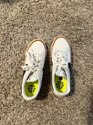 Nike Sneakers Women’s thumbnail 3