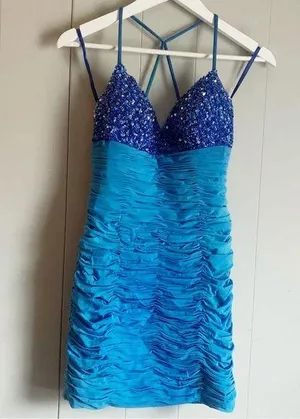 Dave & Johnny Short Blue Iridescent Sequin Bust Homecoming Dress Cocktail Formal thumbnail 1
